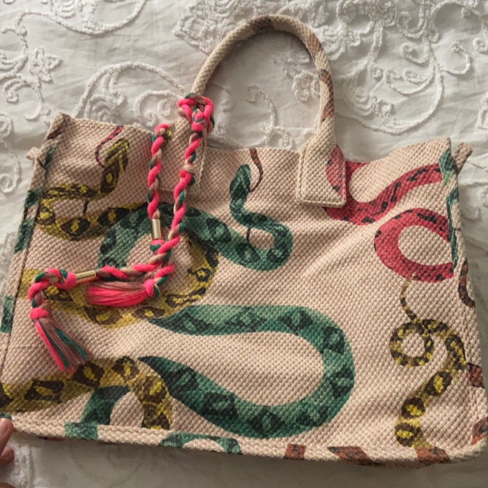 Vince Camuto tote